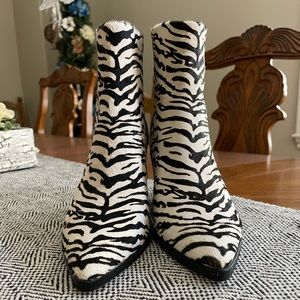 Dolce Vita Issa Bootie